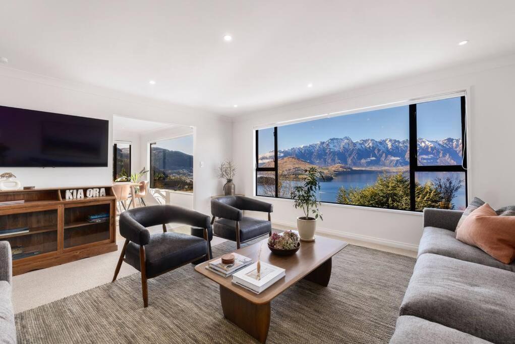 Fabulous With Great Views * Queenstown