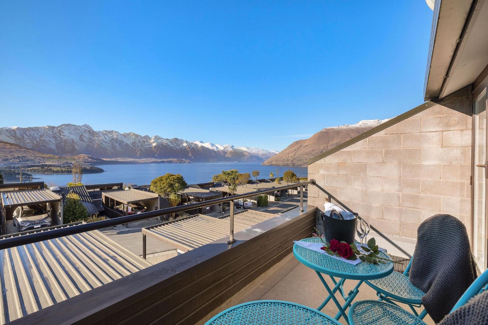 Distinctive Alpine Meadows Queenstown