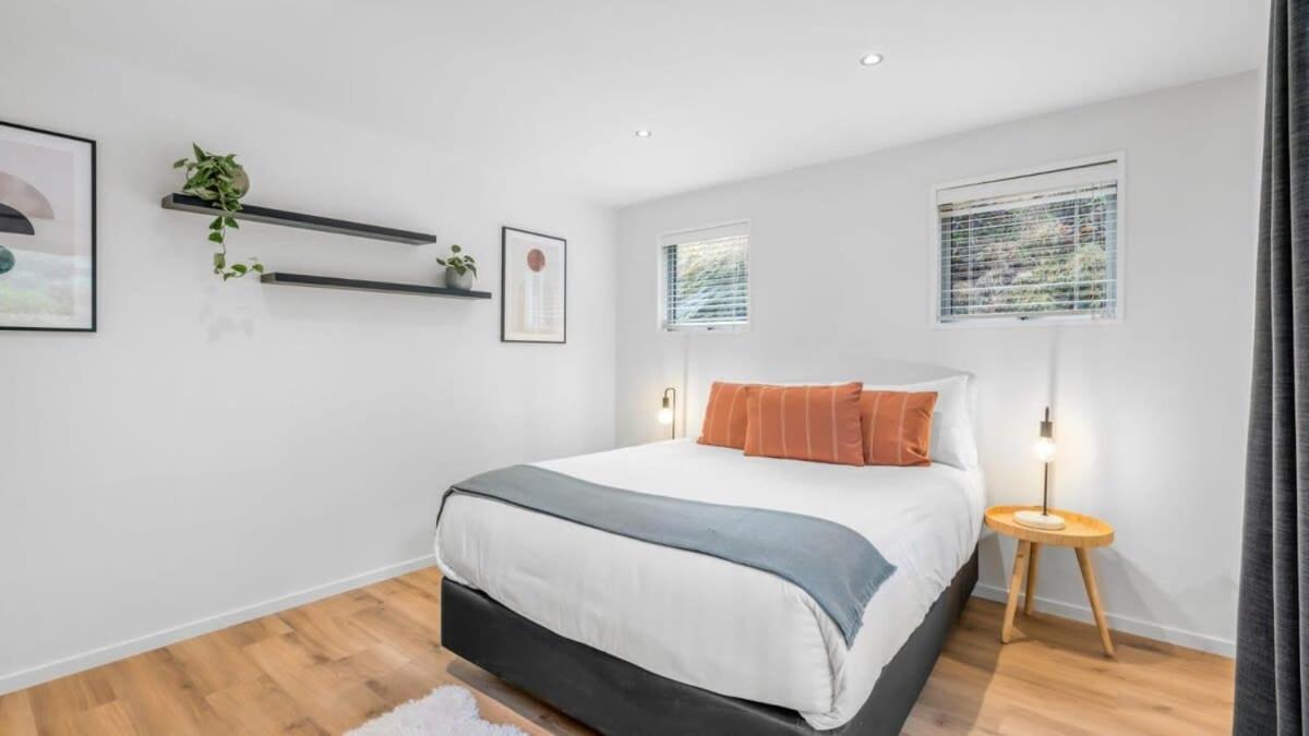 Holiday home Opuke House- Free Parking- Views- Bbq-