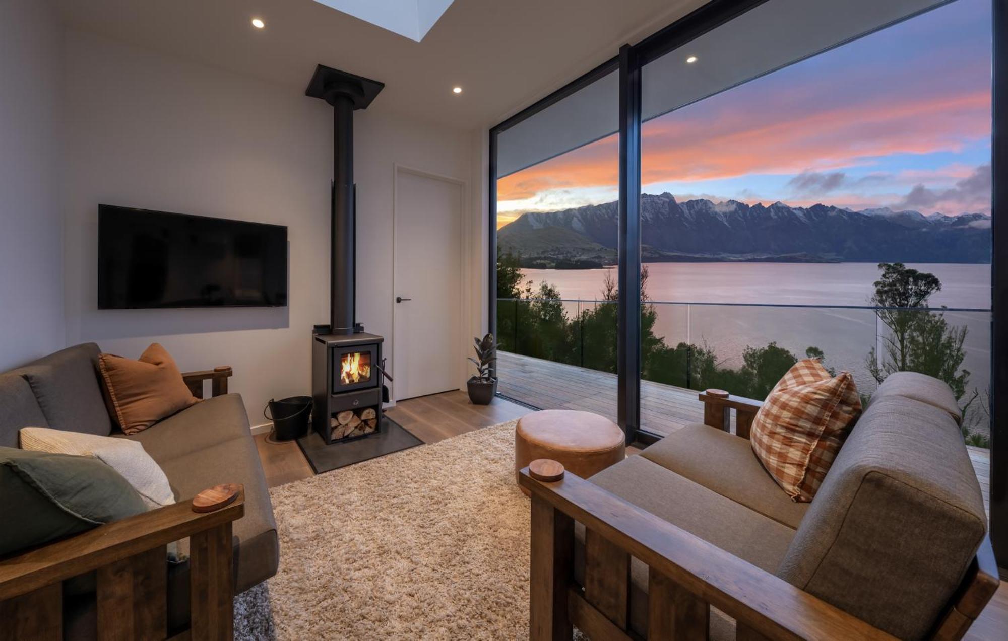 Crystal Waters Queenstown