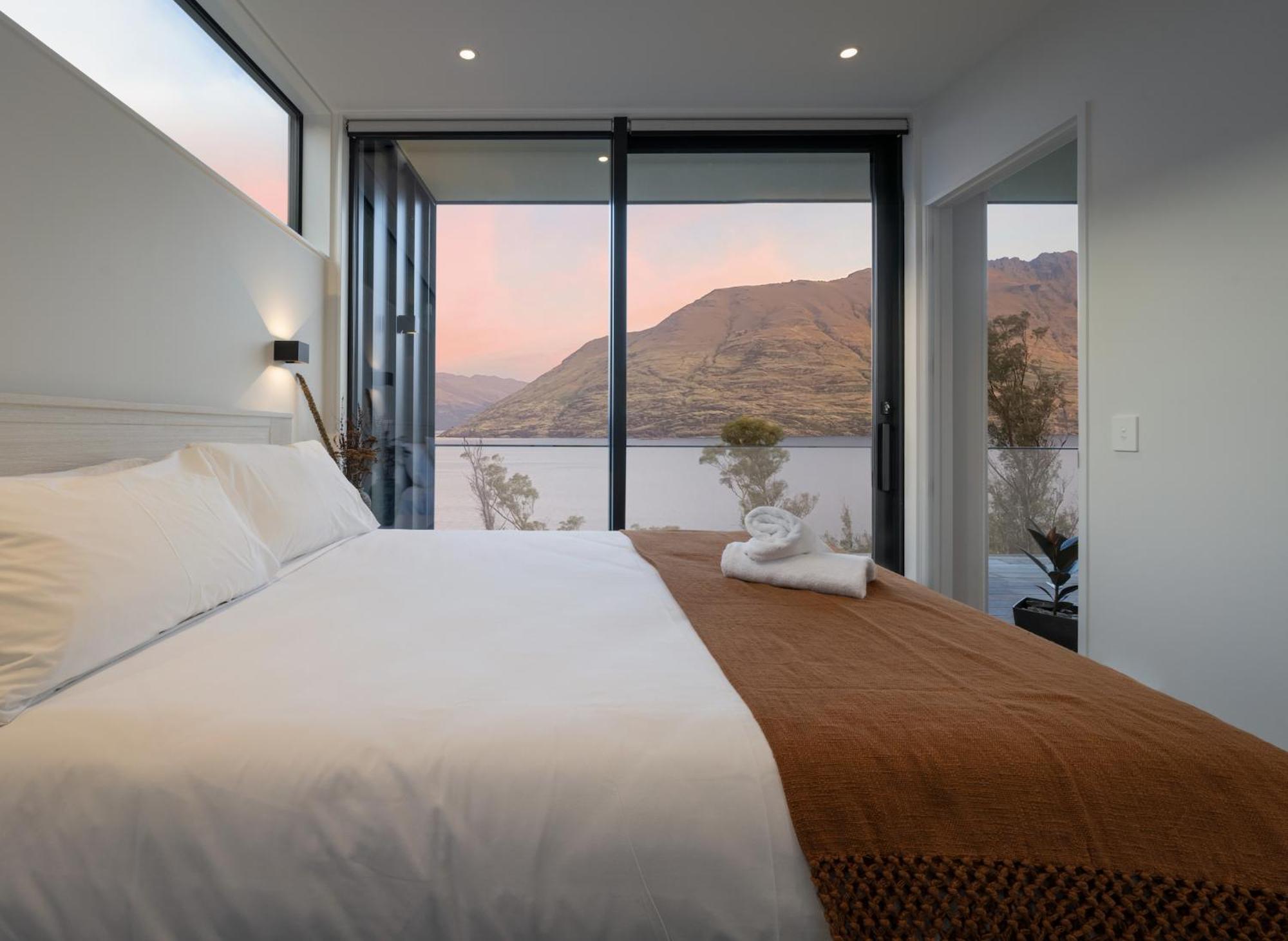Crystal Waters Queenstown