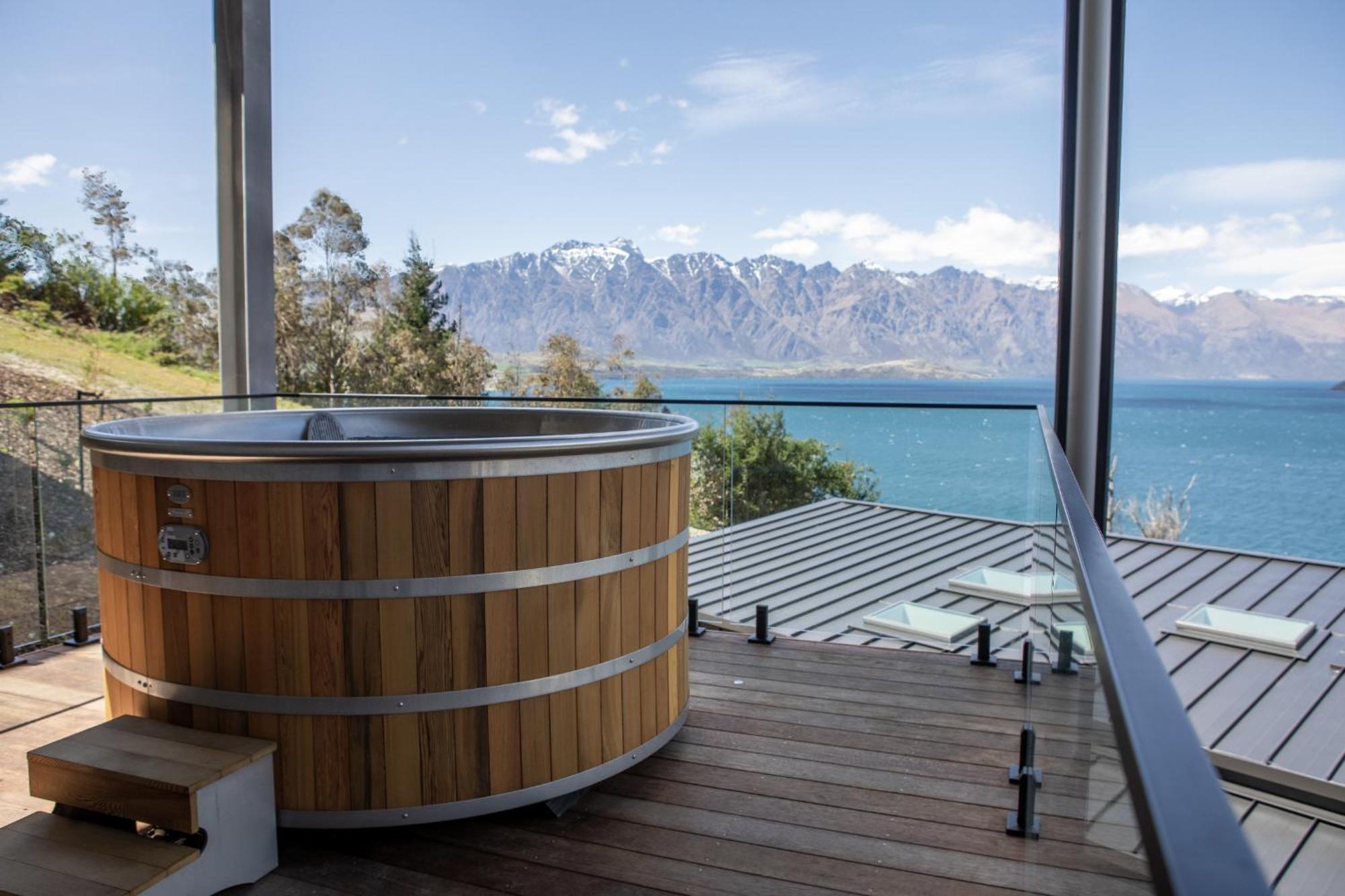 Crystal Waters * Queenstown
