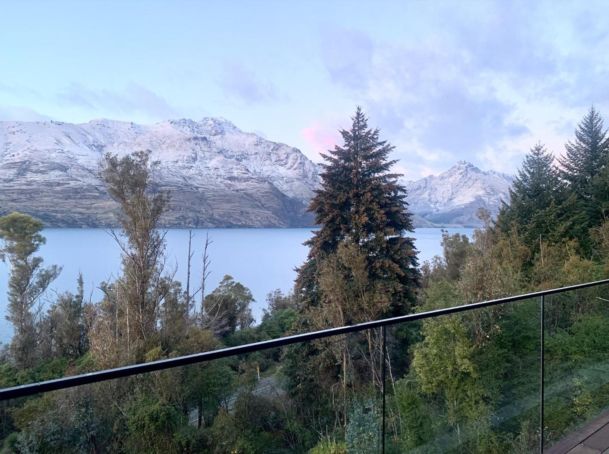 Crystal Waters Villa Queenstown