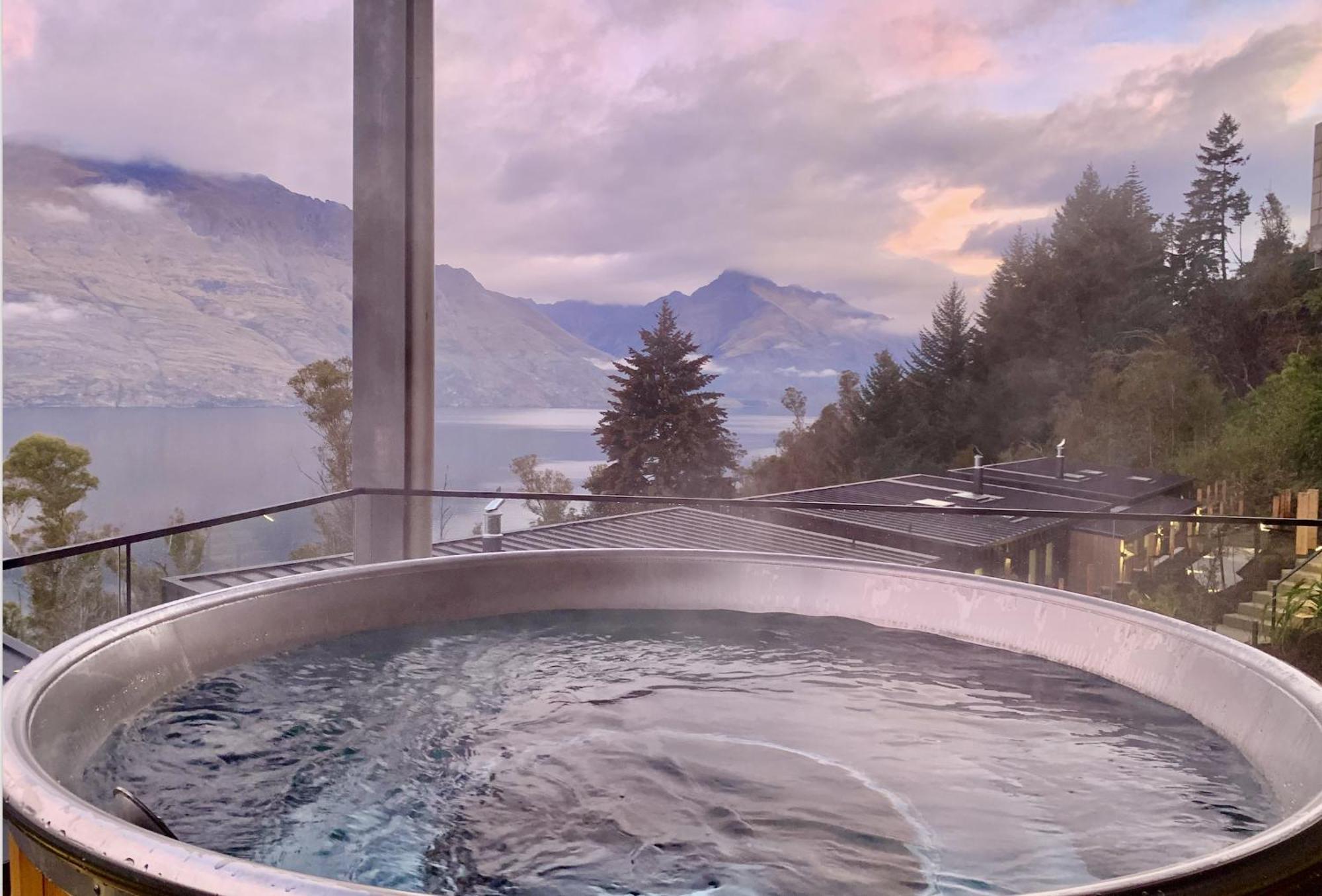 Crystal Waters Villa *