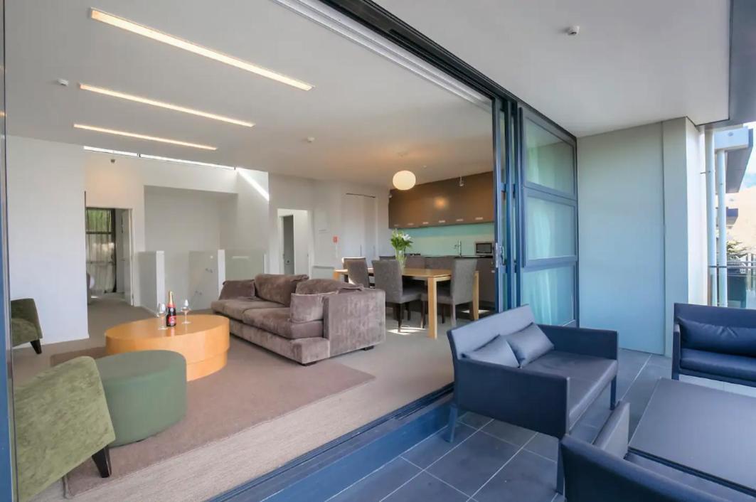 Panorama Terrace - Element Escapes *