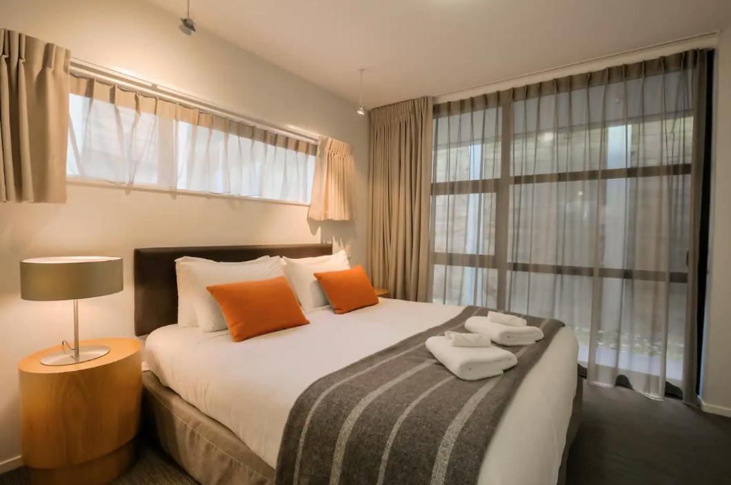 Panorama Terrace - Element Escapes Apartment