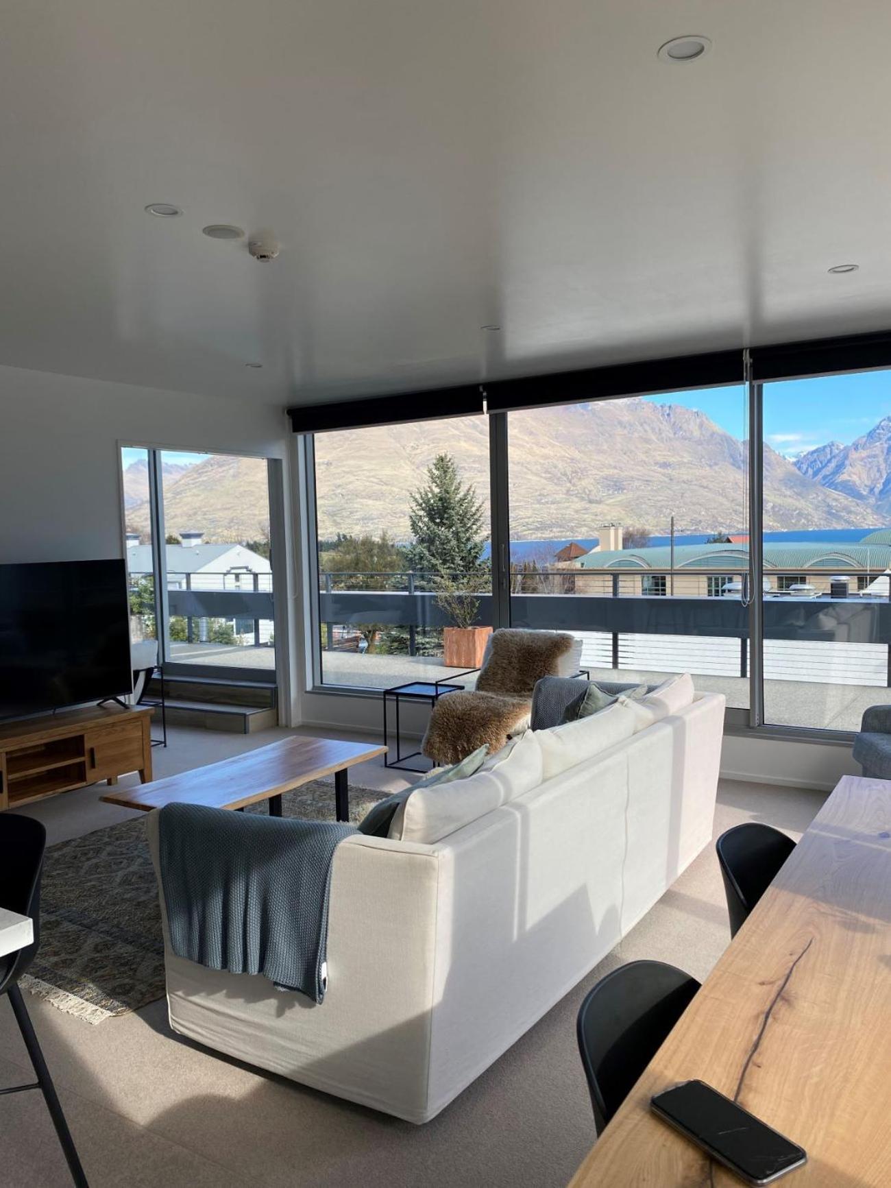 Blackrock * Queenstown