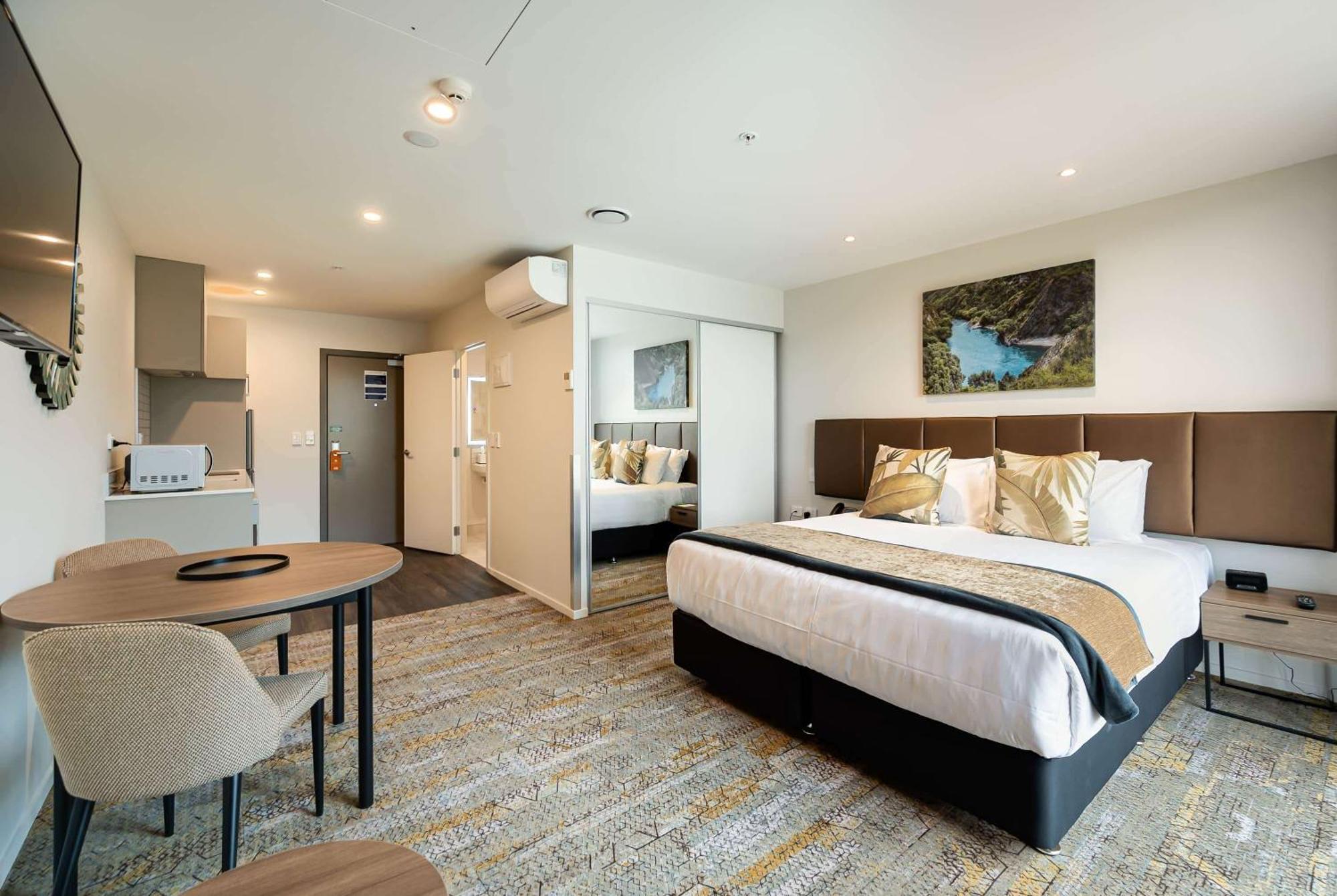 La Quinta By Wyndham Remarkables Park 4*