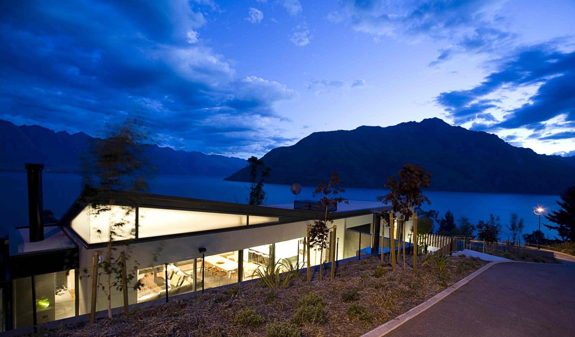 Aspen Grove By Sotheby's Luxury Homes * Queenstown