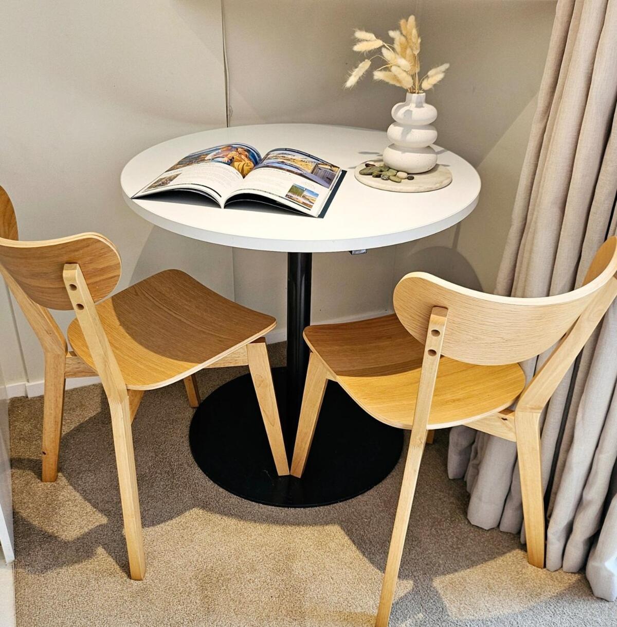 Remarkables Courtyard Apartment