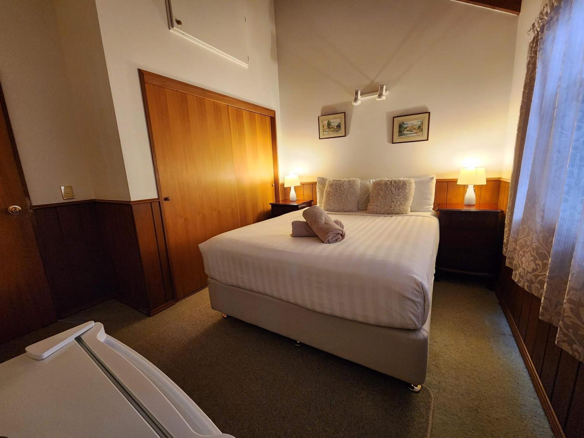 Affordable Double Walking Distance To Town Queenstown