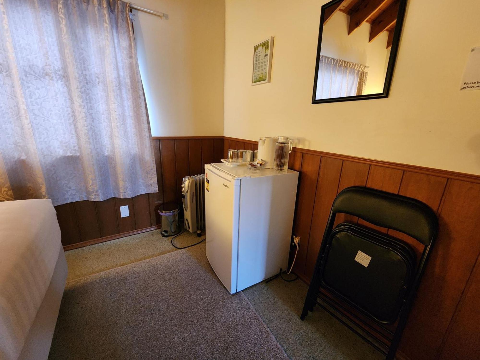 Homestay Affordable Double Walking Distance To Town *