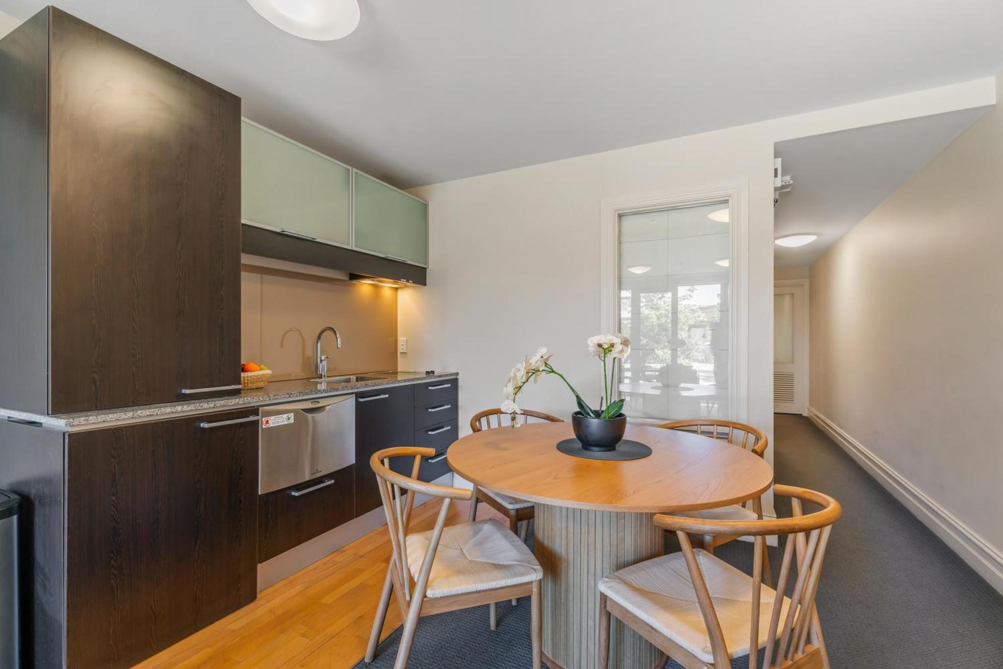 The Beacon - 2 Bedroom Town Center 614