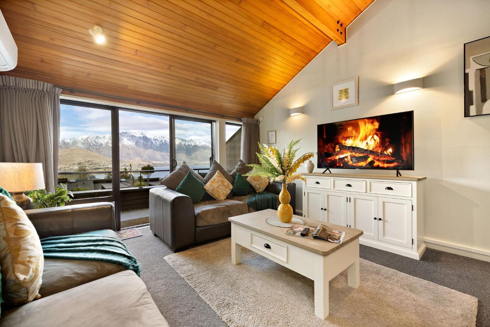 Distinctive Alpine Meadows Apartment Queenstown