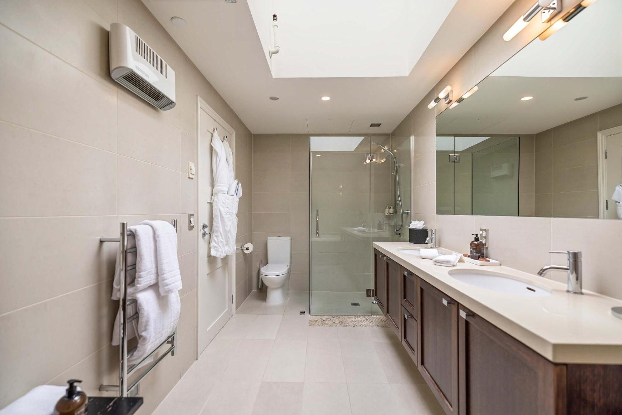 Apartment Creighton 2- Spacious Lakeshore