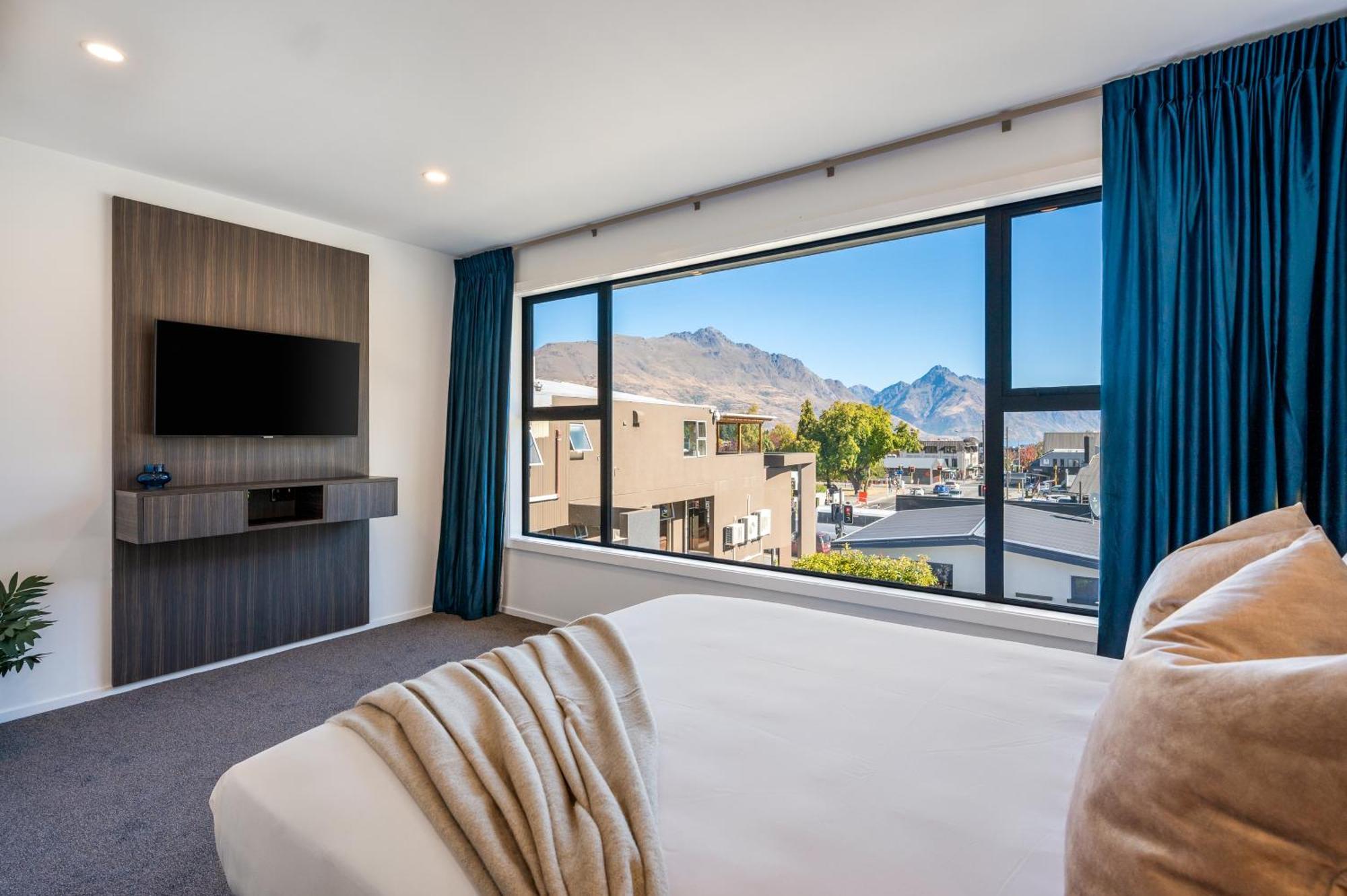 Luxe & 5*