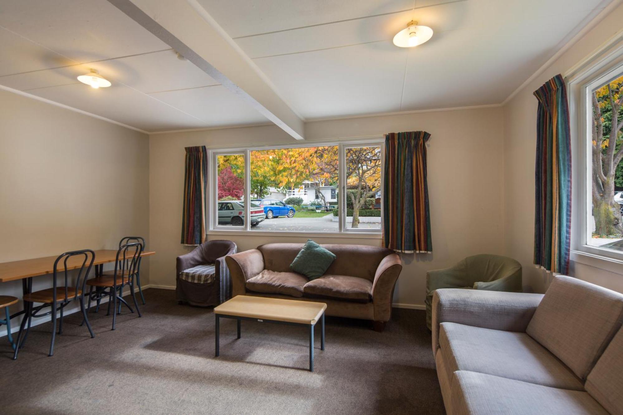 Pinewood Lodge Queenstown