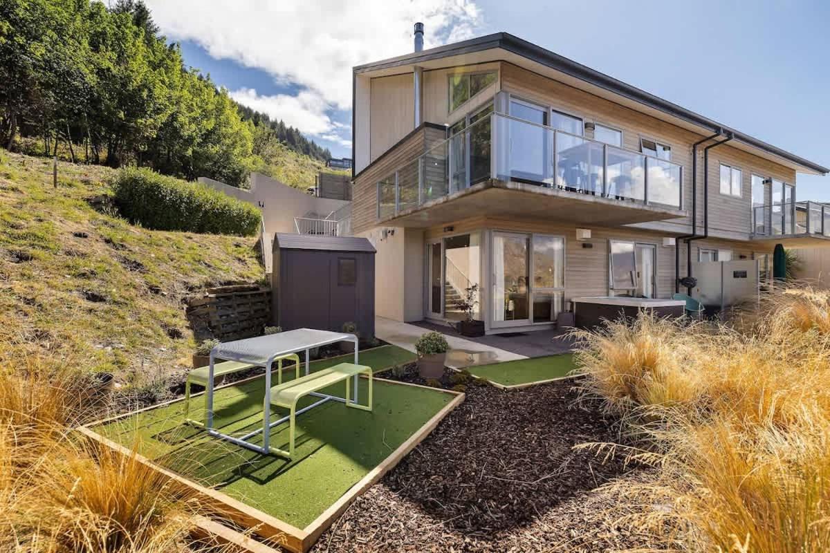 Lakeside Mountain Haven Apartment Queenstown