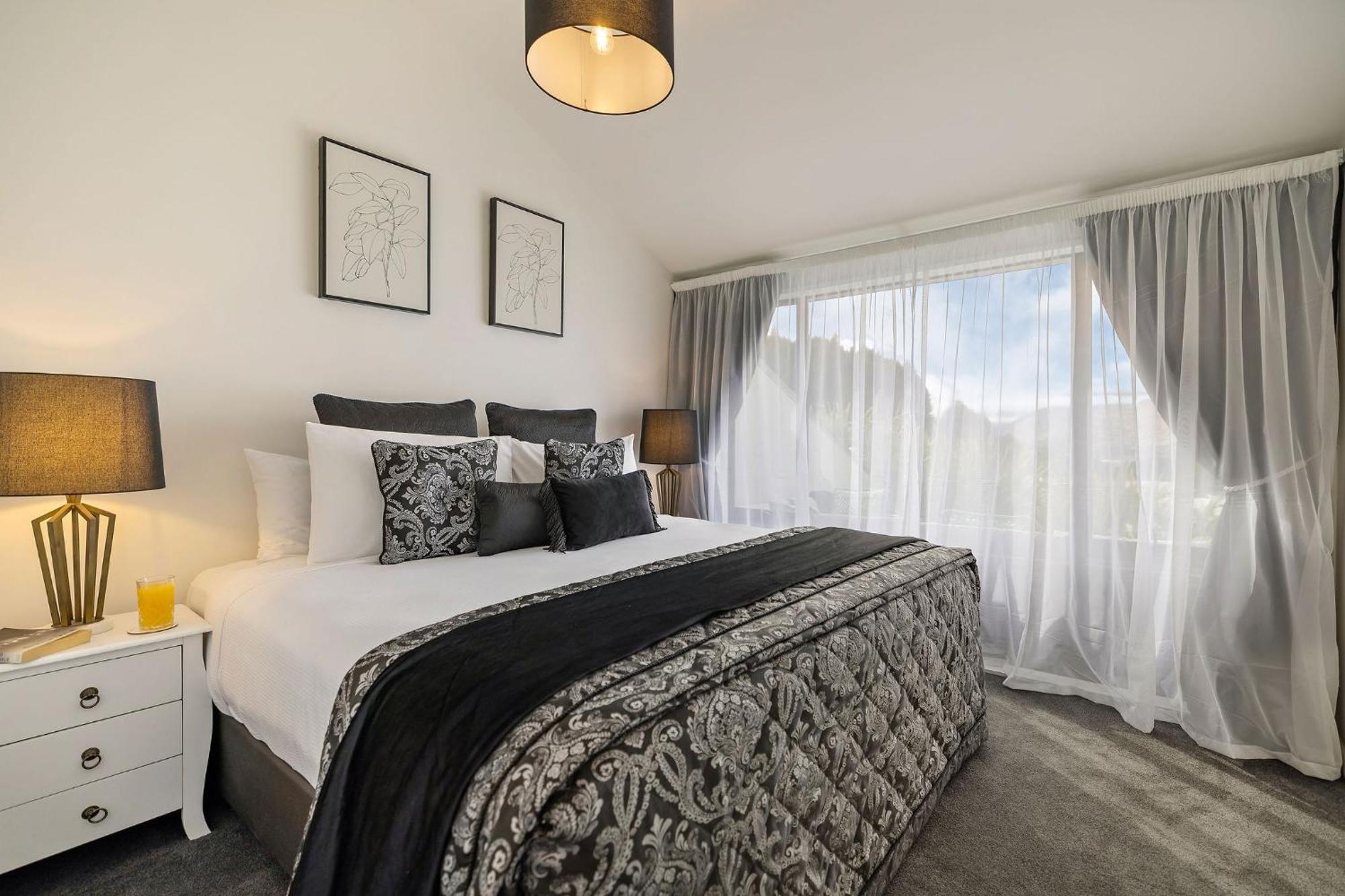 Distinctive Alpine Meadows Queenstown