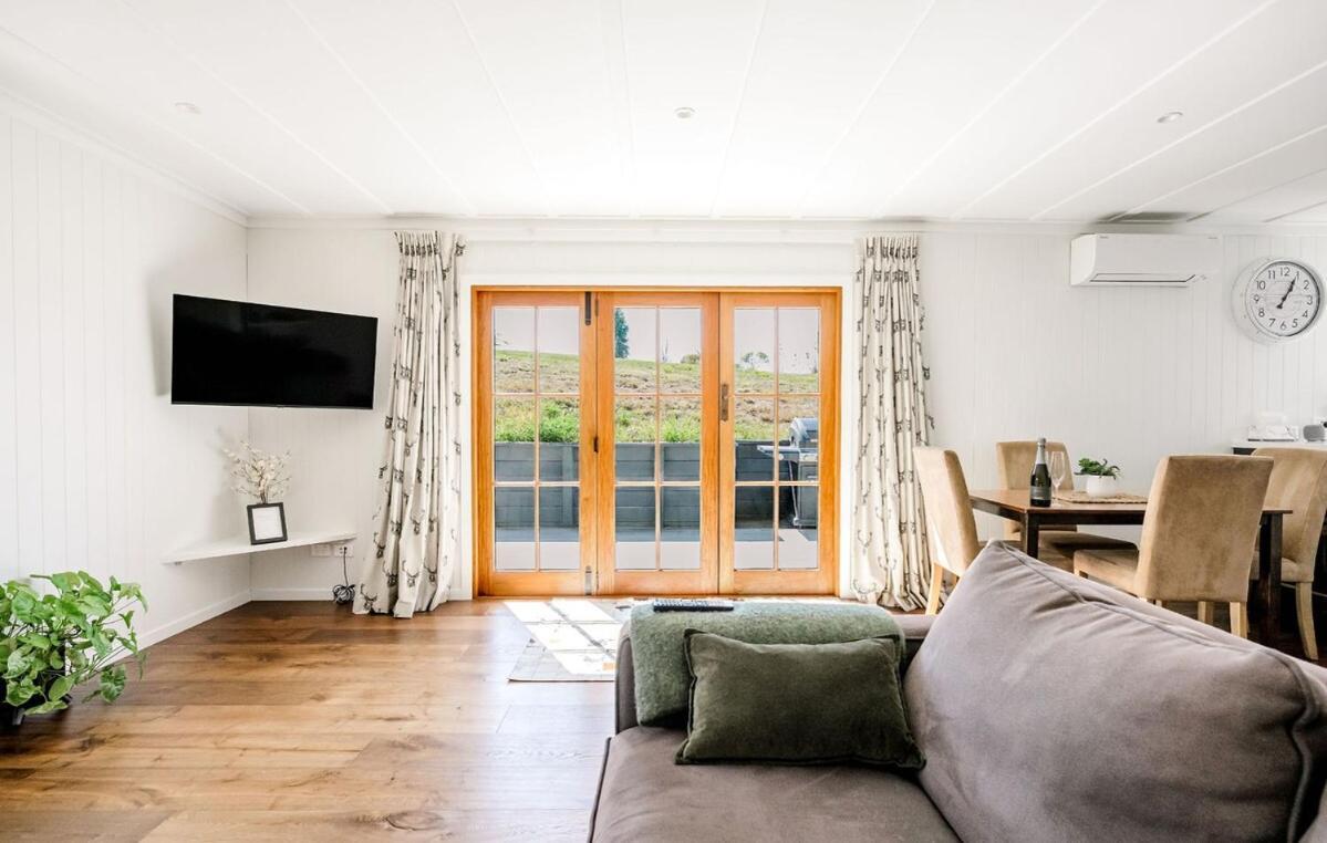 Queenstowns Country 2-bed Cottage, 12min From Cbd