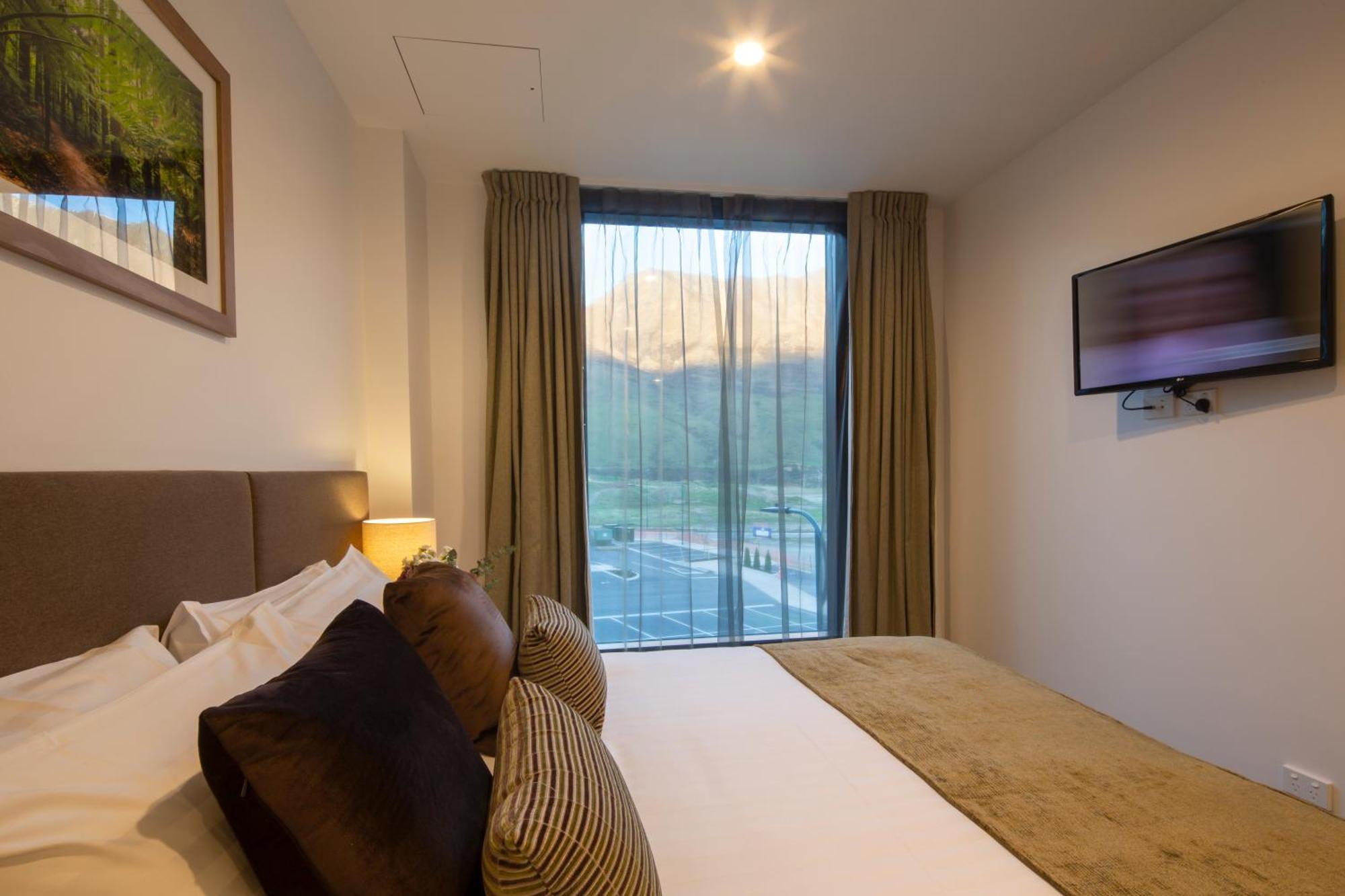 Wyndham Garden Remarkables Park 4*