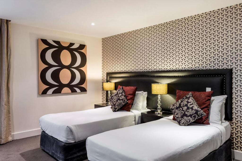 Oaks Club Hotel