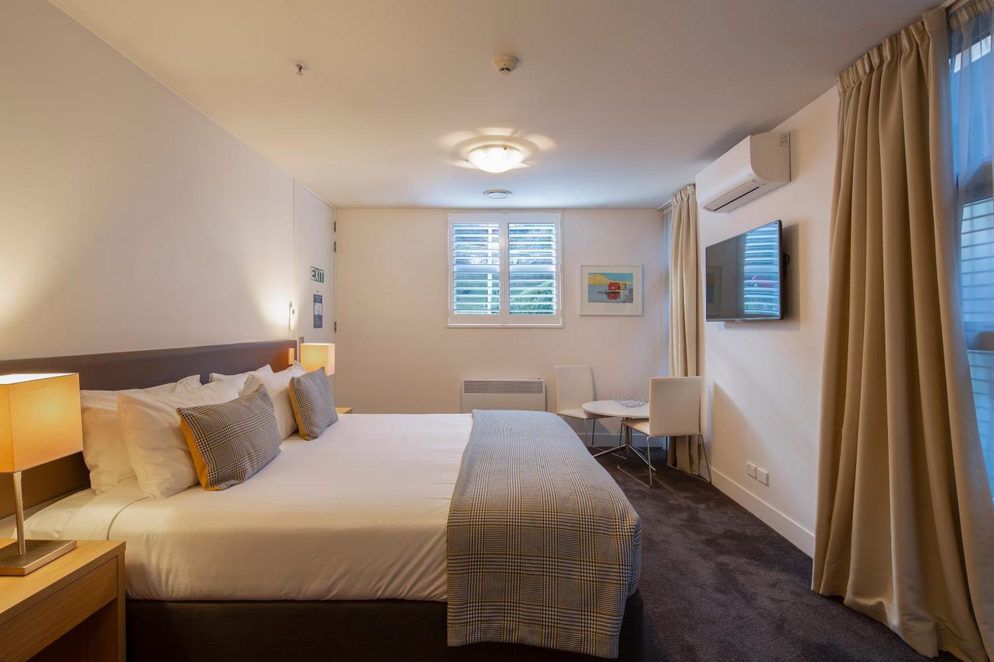 Marina - Element Escapes * Queenstown