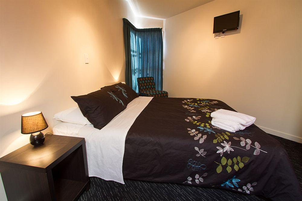 Hostel Haka House *