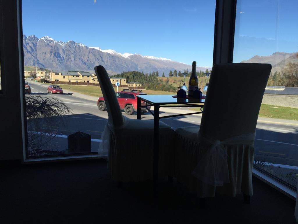 Motel Hurley's Of 4*