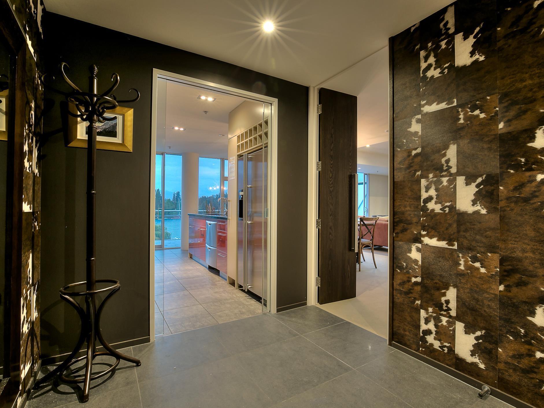 Shotover Penthouse & Spa By Staysouth * Queenstown