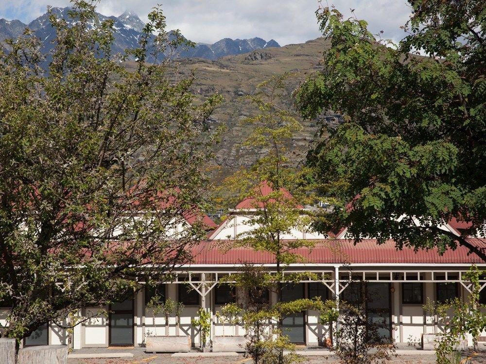 Sherwood Hotel