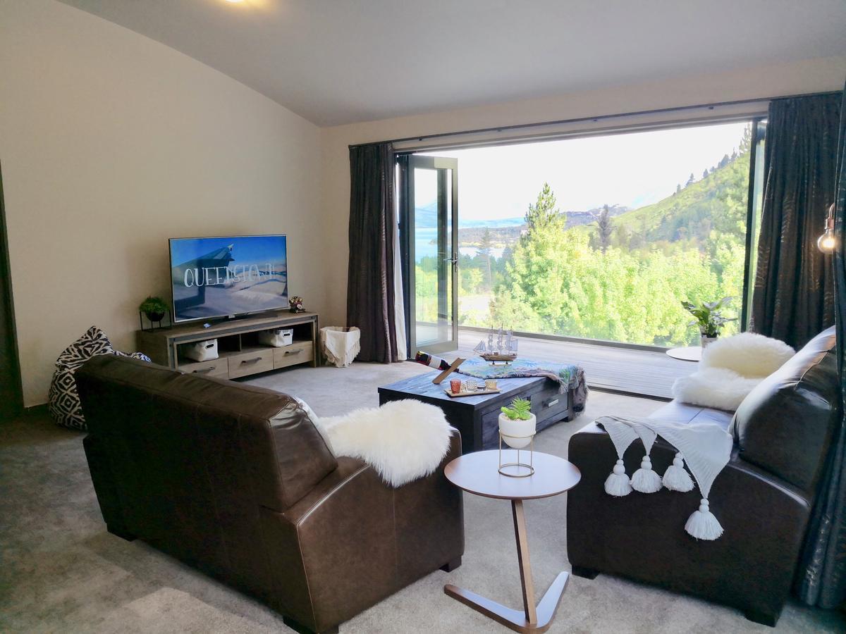 Closeburn Lakeview House Homestay