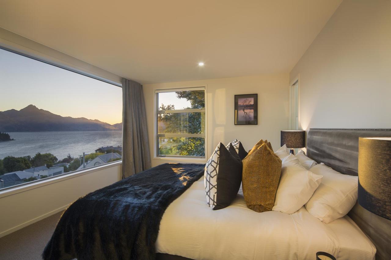 Lakefront Luxury By Amazing Accom Holiday home *