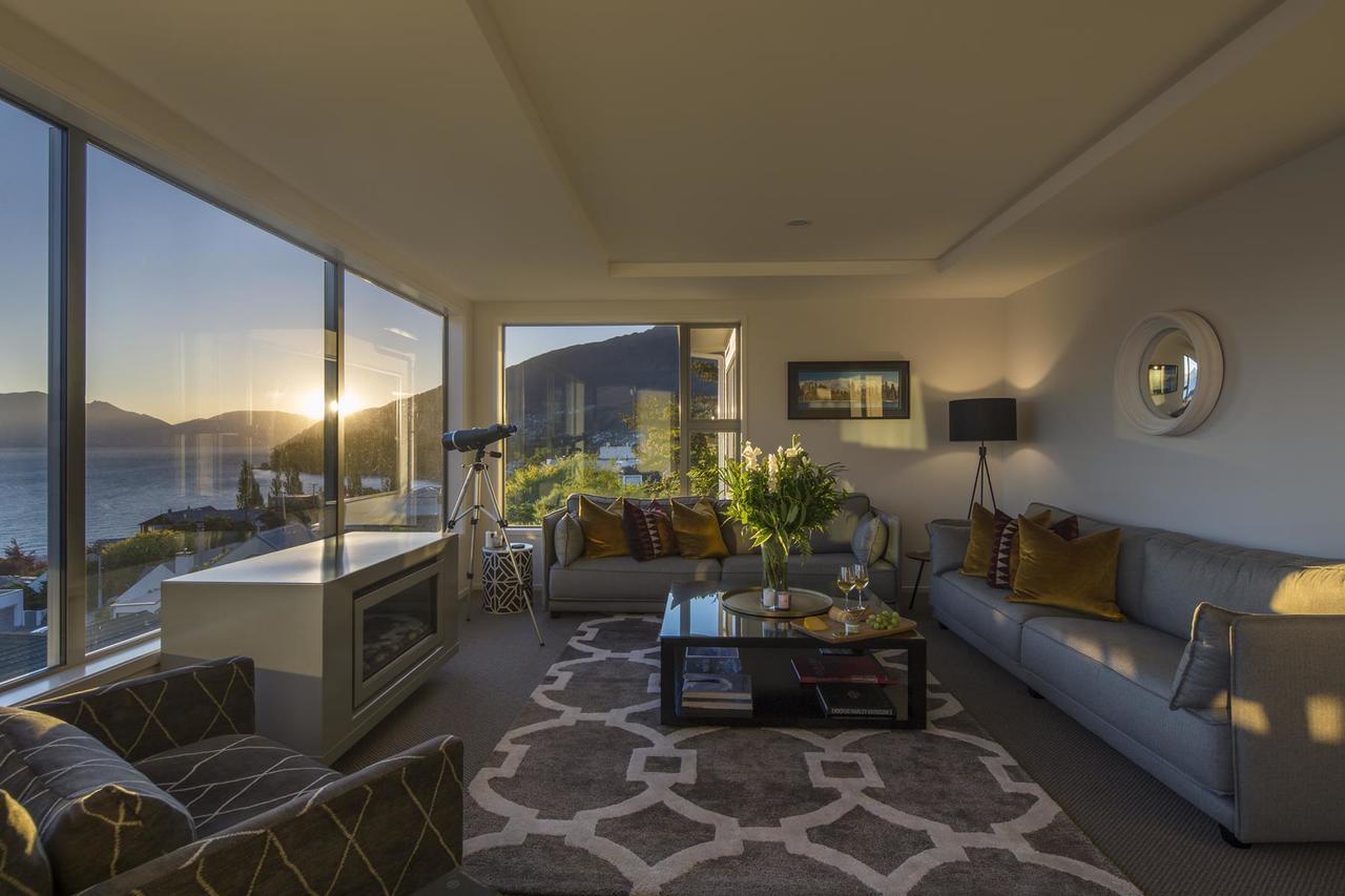 Lakefront Luxury By Amazing Accom Holiday home *