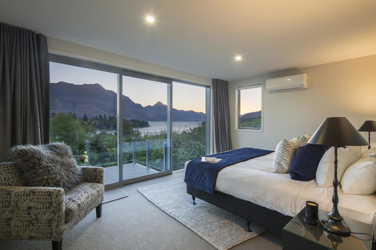 Lakefront Luxury By Amazing Accom