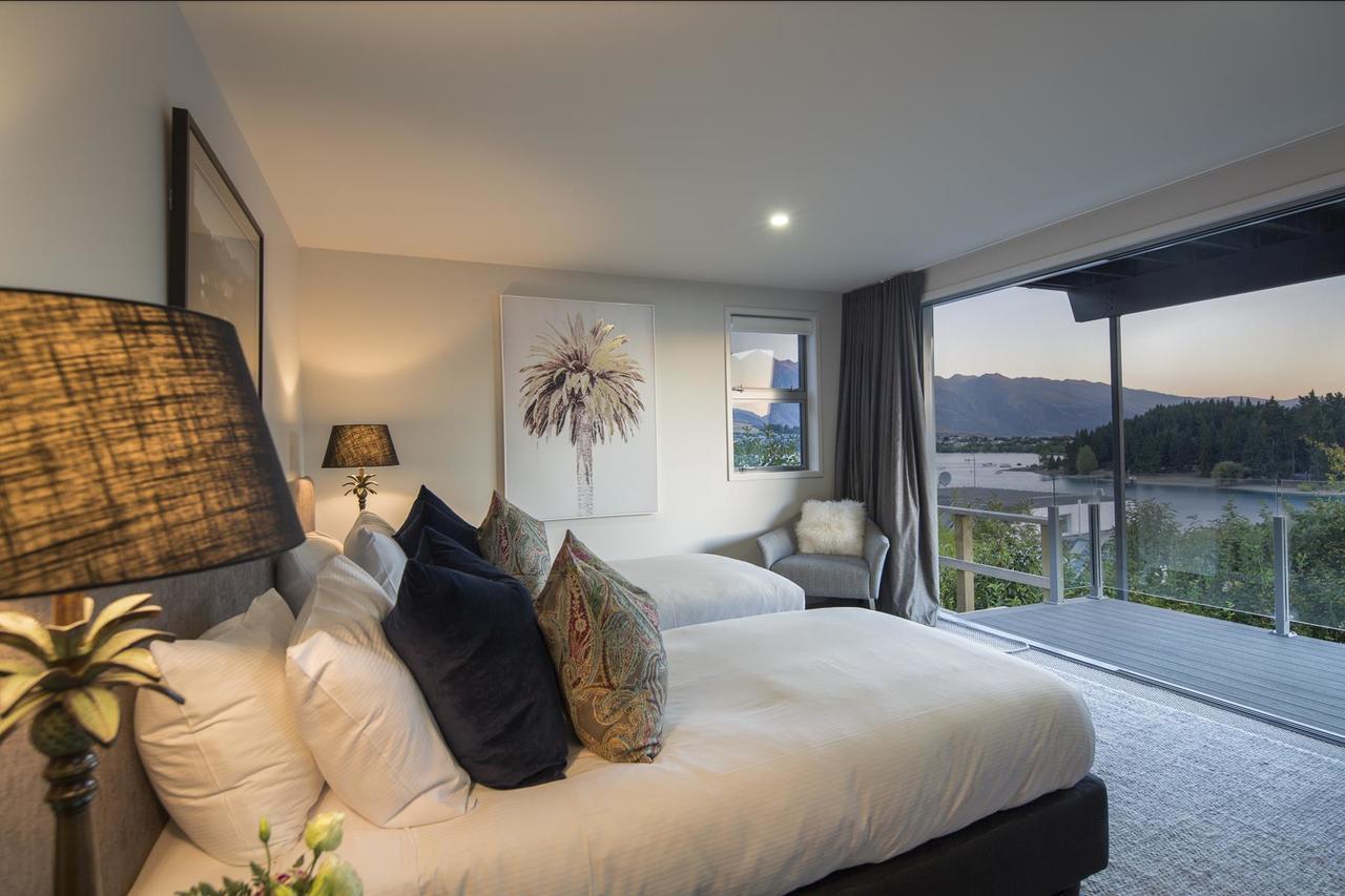 Lakefront Luxury By Amazing Accom * Queenstown