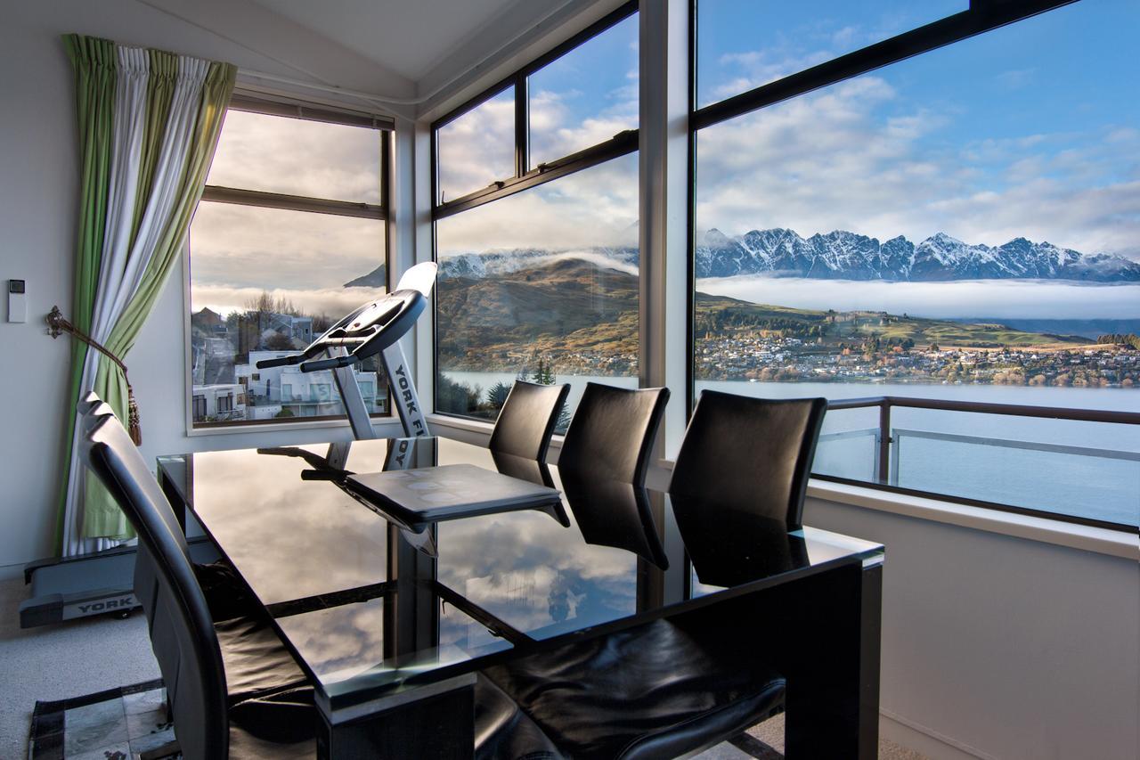 Earnslaw With View *