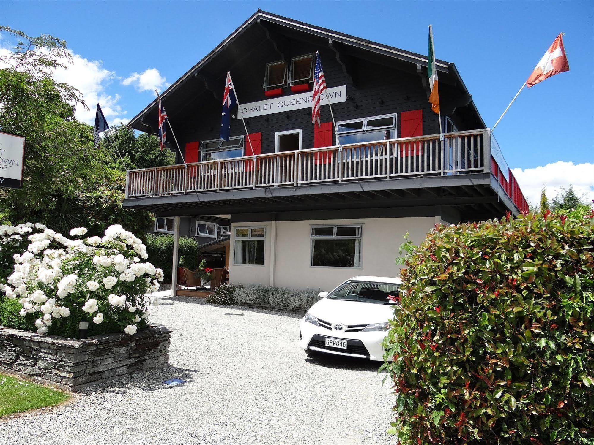 Chalet Queenstown Bed & Breakfast Queenstown