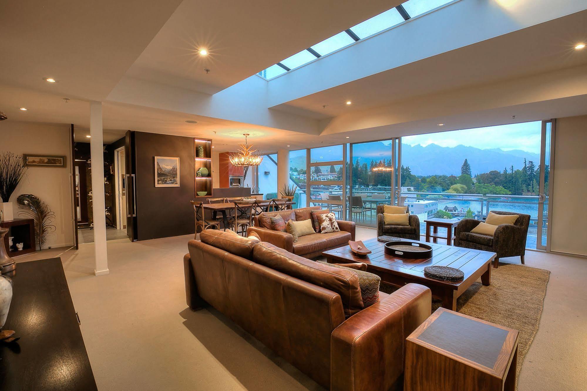 Shotover Penthouse & Spa By Staysouth Apartment Queenstown