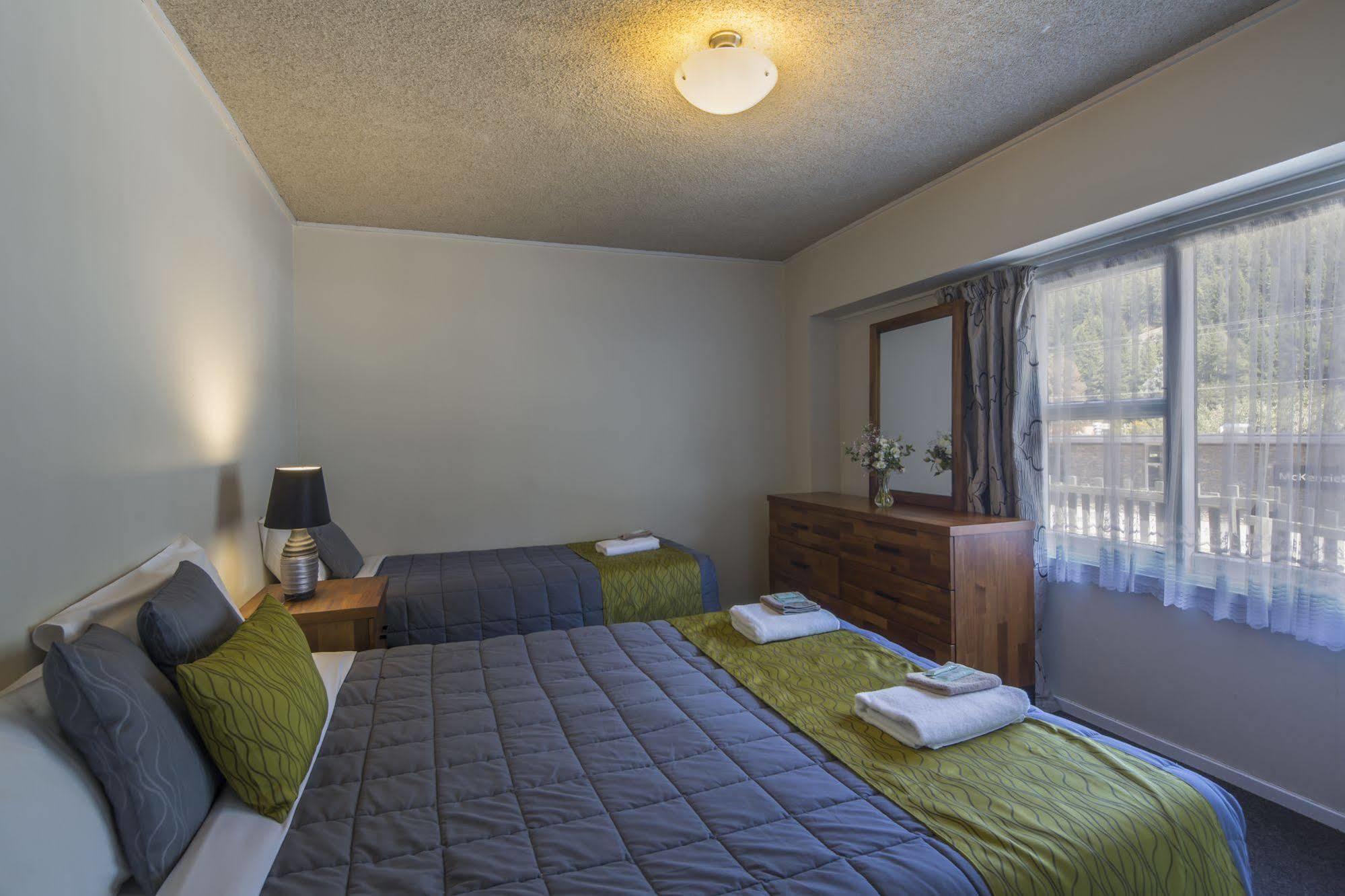 Abba Court 4*