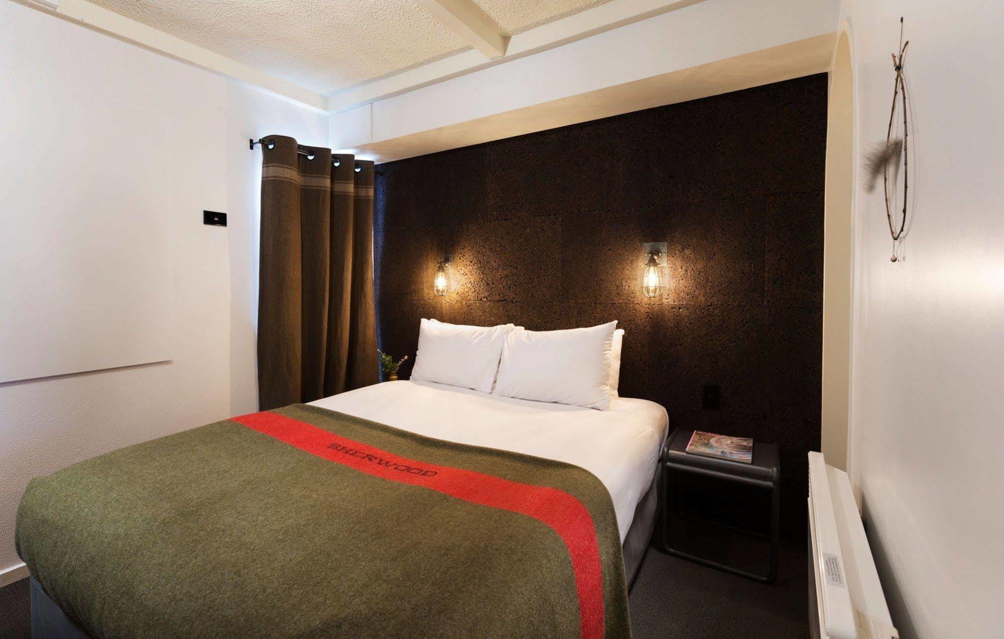 Hotel Sherwood 4*