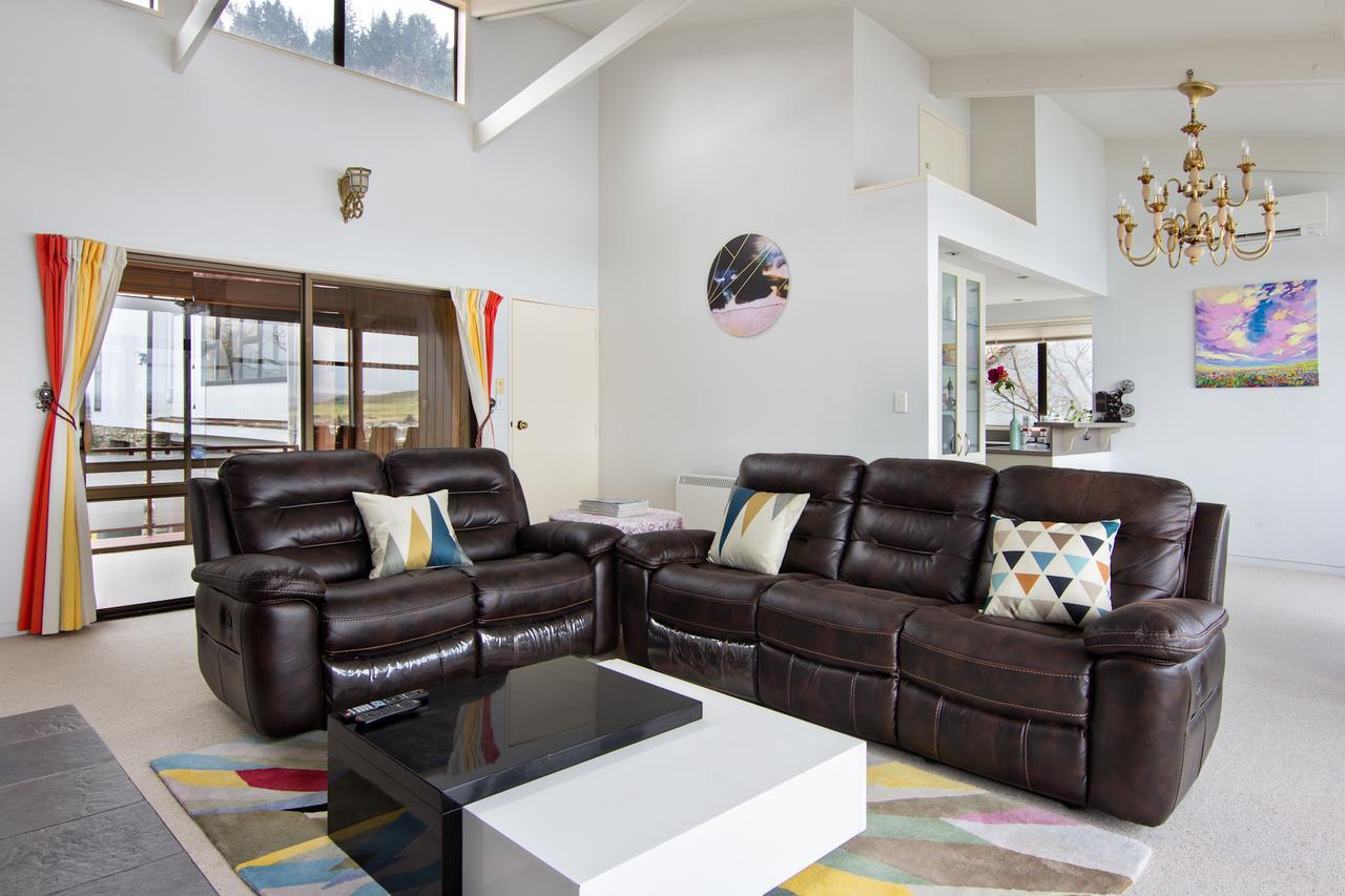 Holiday home Earnslaw With View