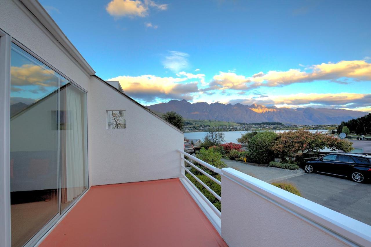 Holiday home The Lakes Edge