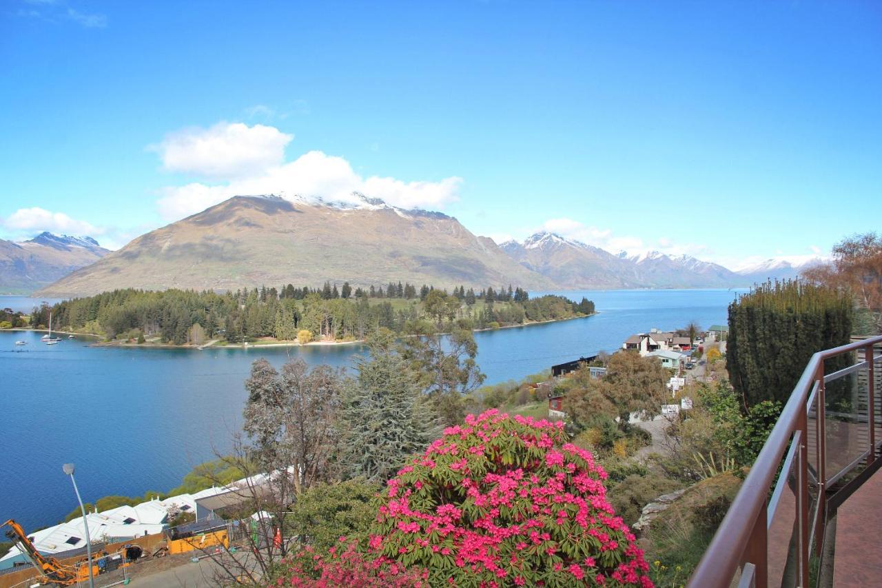 Earnslaw With View