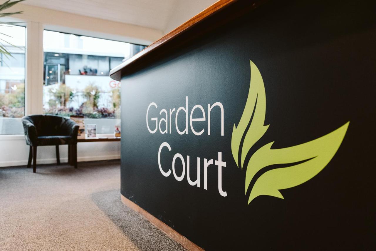 Aparthotel Garden Court &