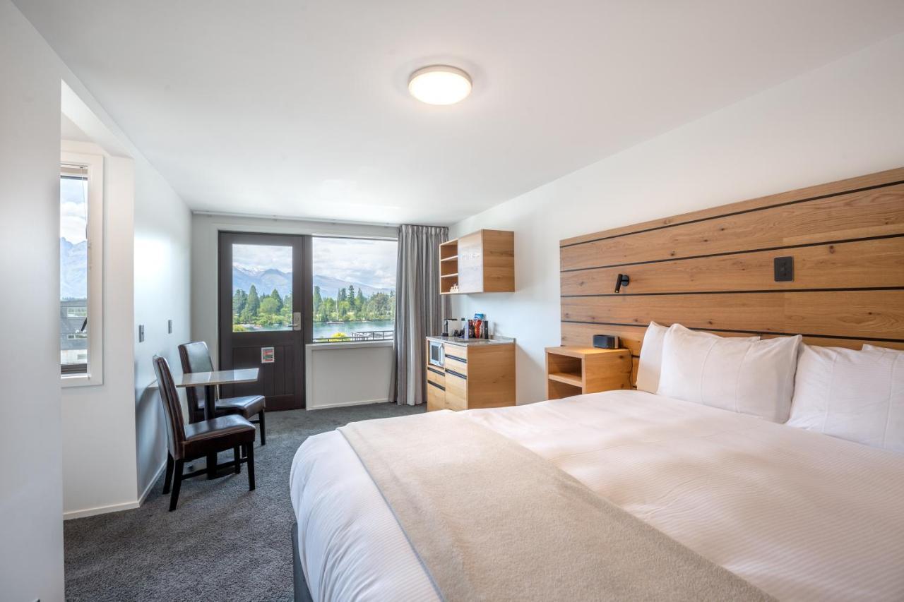 Lomond & Motel