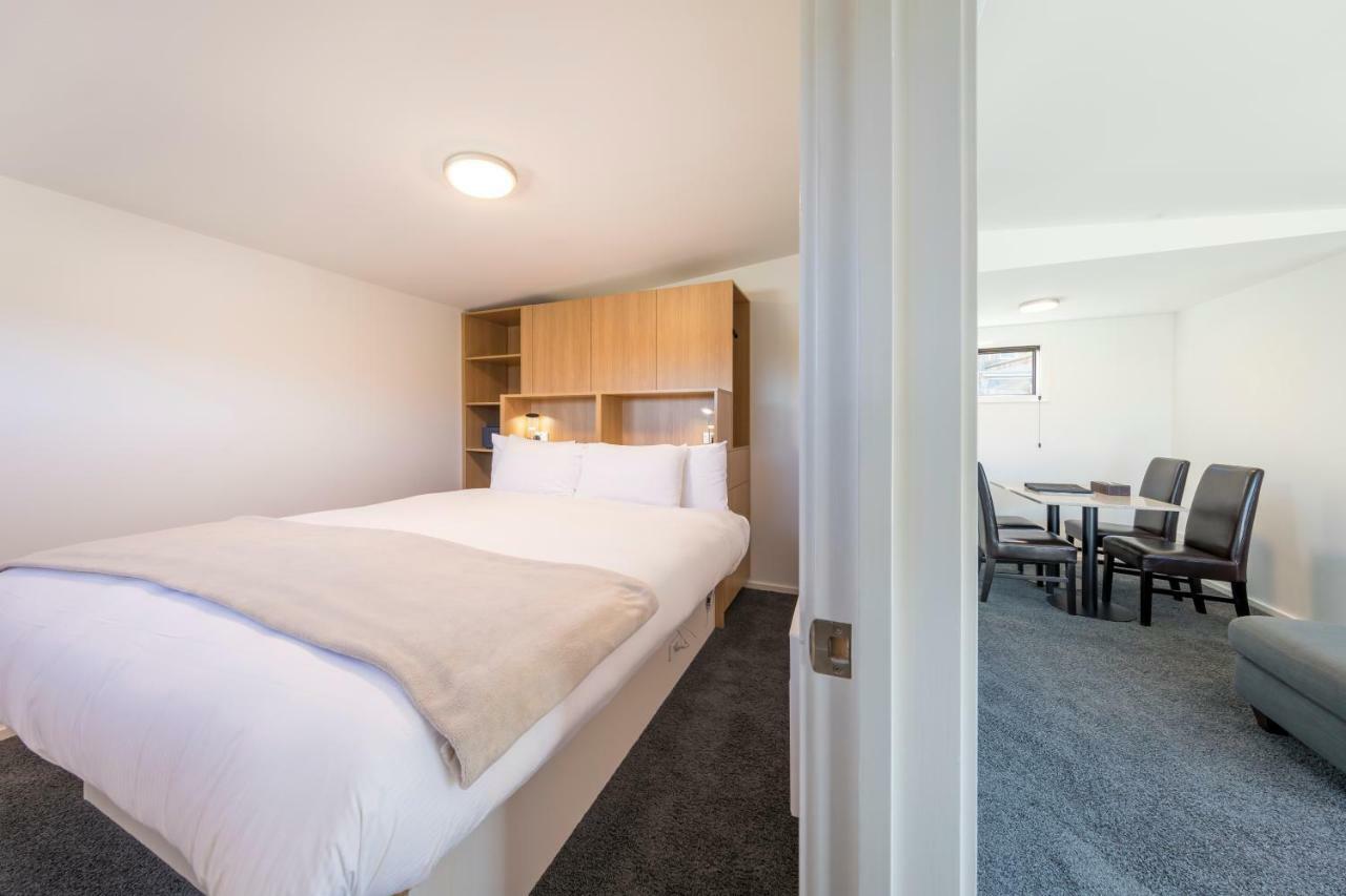 Motel Lomond &