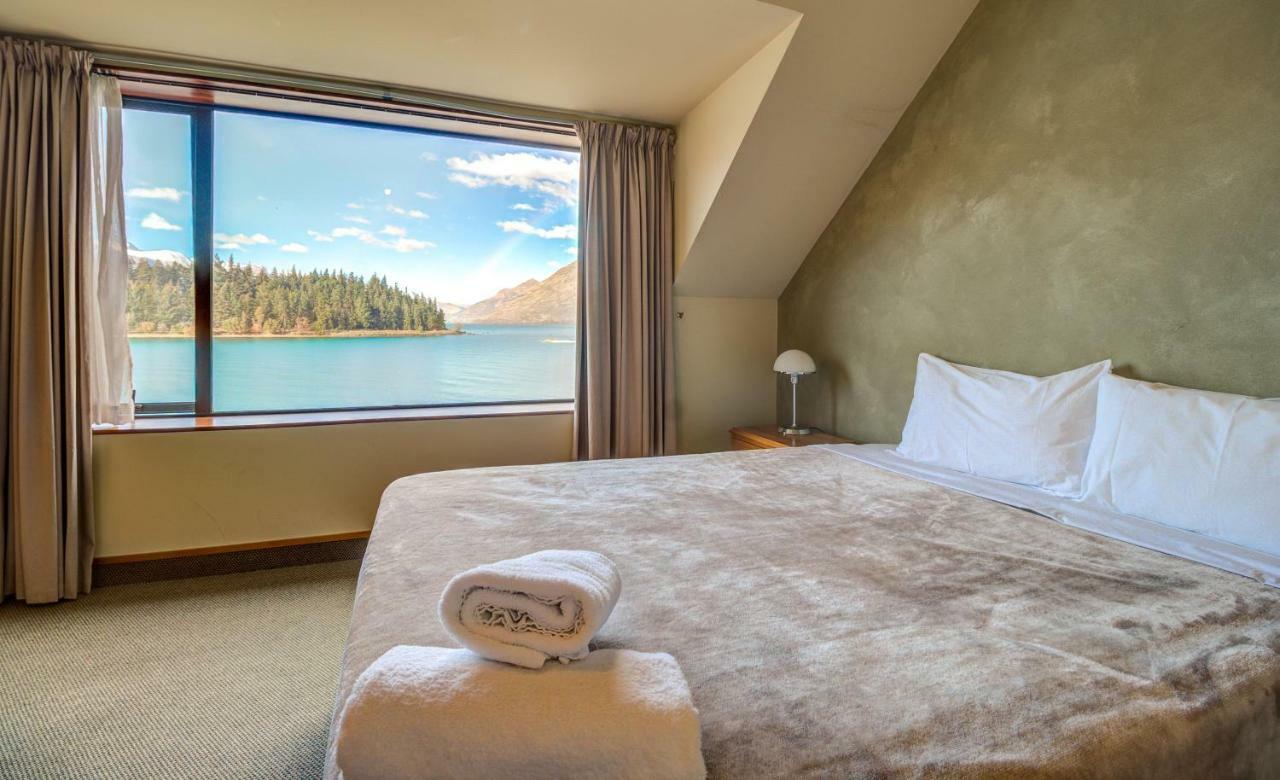 Hotel The 4*