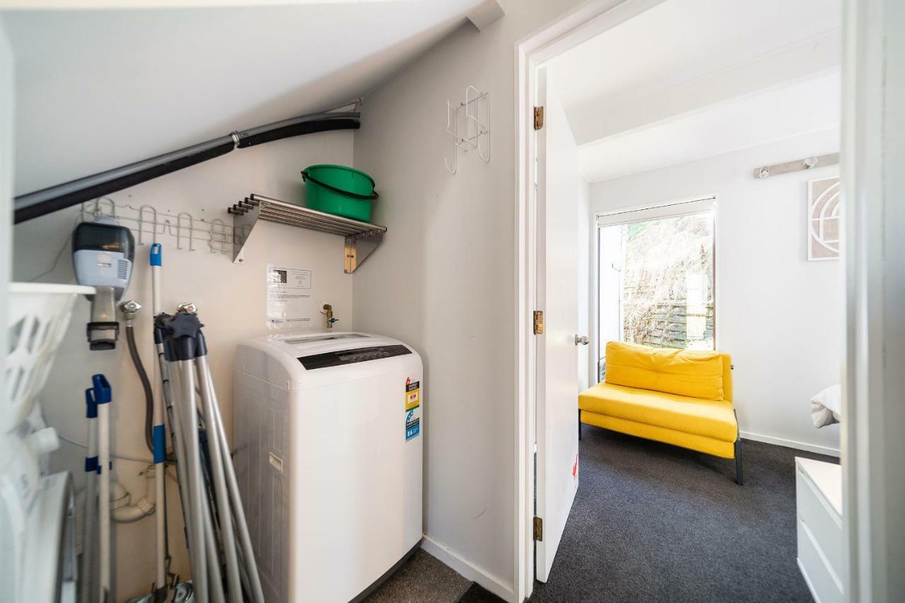 Holiday home Central, Modern Loft Style - 2 Min Walk From Town *