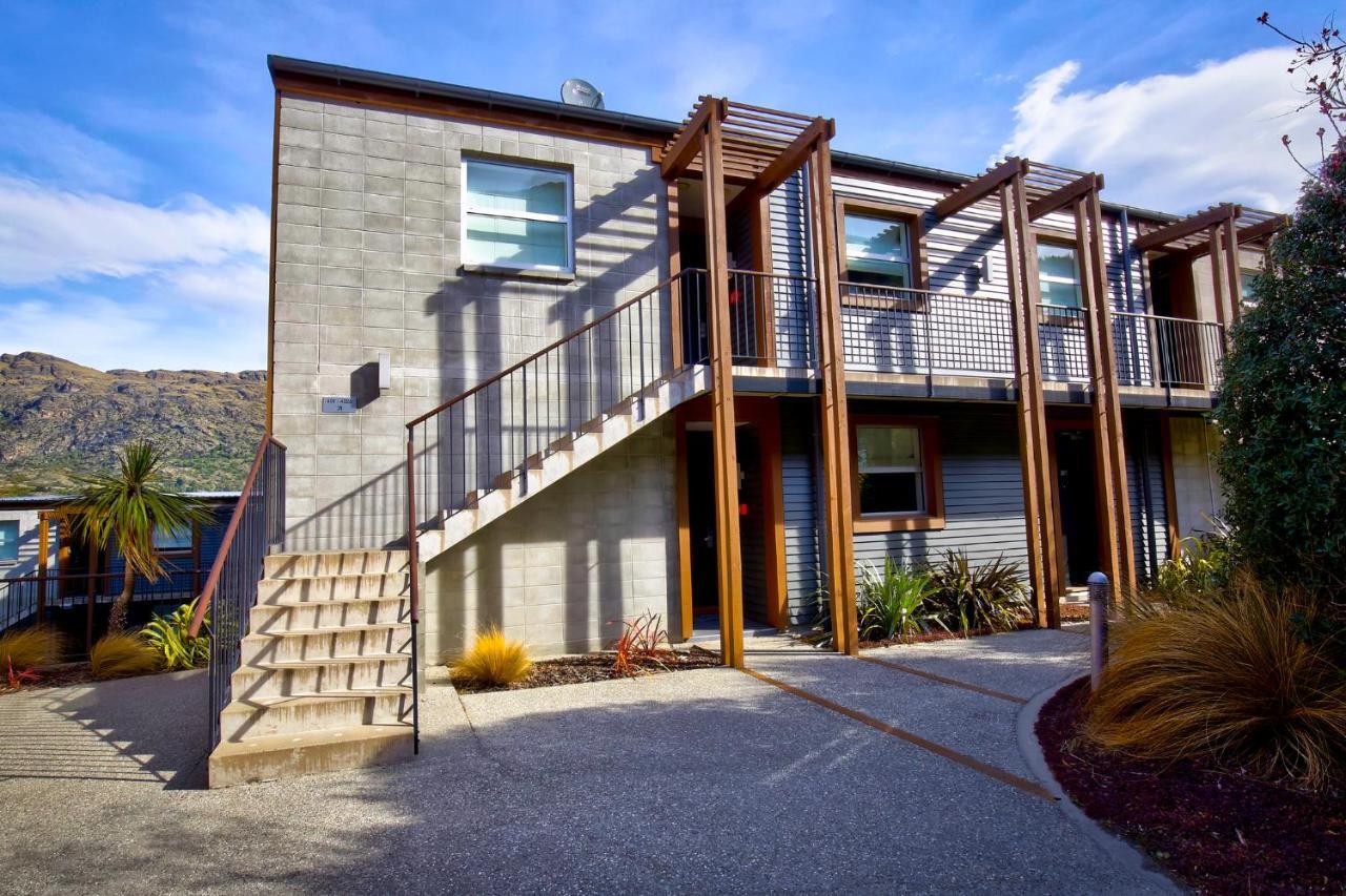 Apartment Lakefront Marina